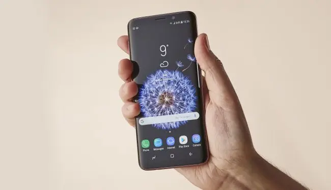 مقایسه گلکسی اس 9 سامسونگ با آیفون XS اپل مقایسه گلکسی اس 9 سامسونگ با آیفون XS اپل